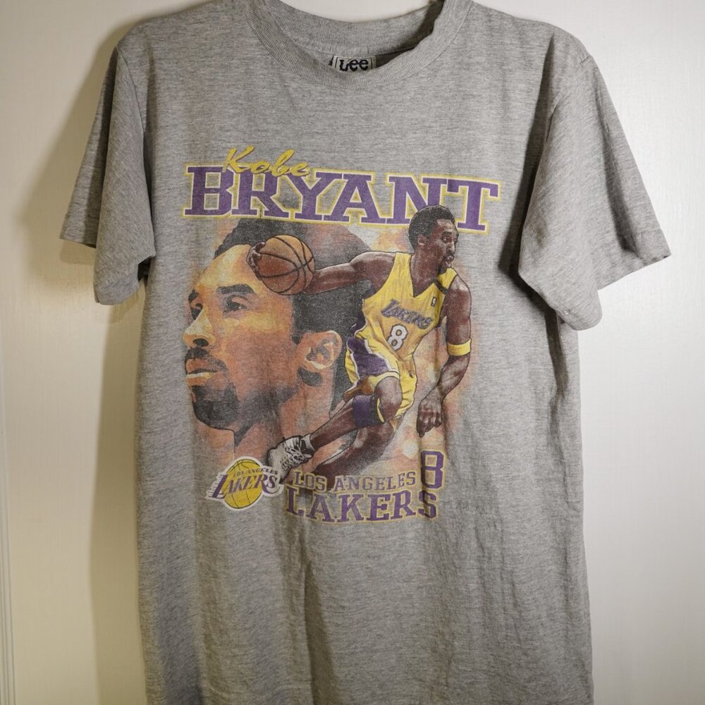 VINTAGE 2000 Kobe Bryant #8 Coin Tee | Kids L | Adult S